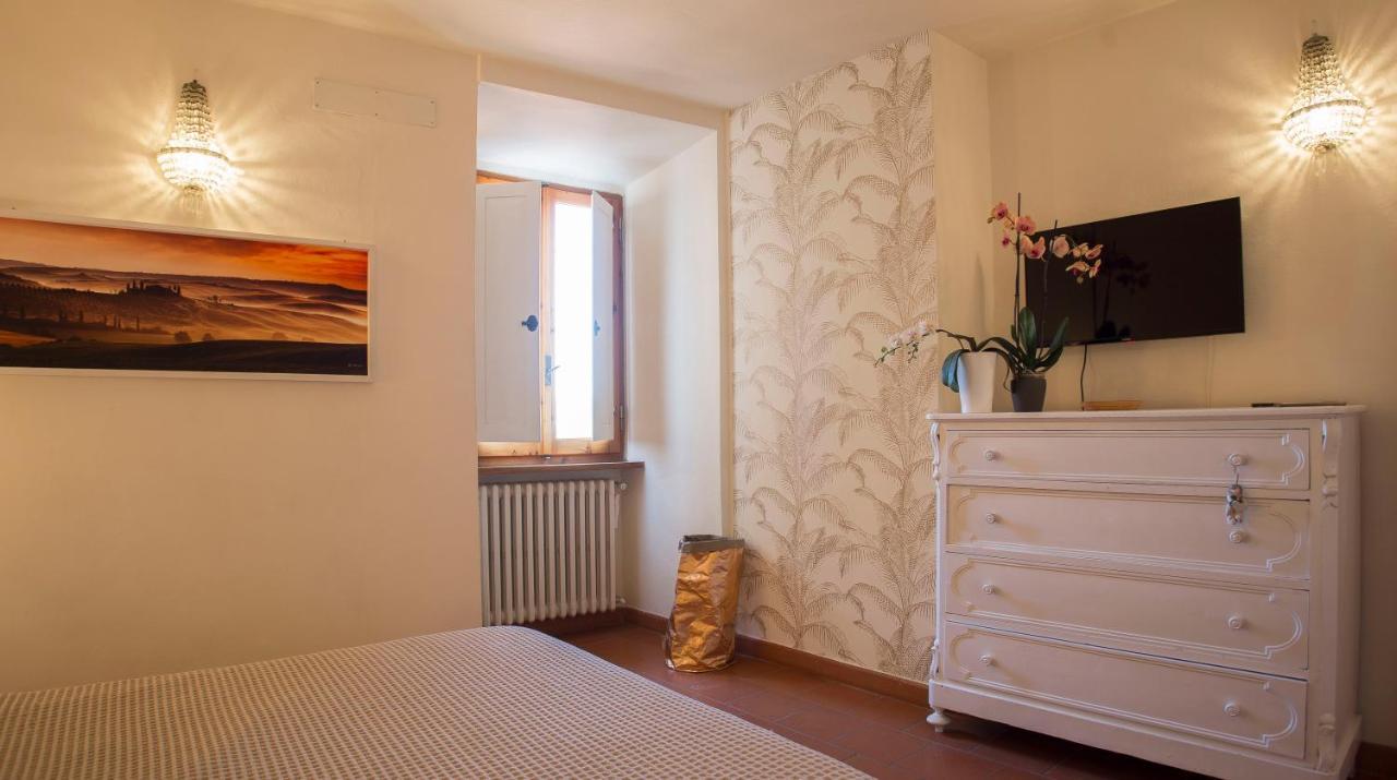 Appartamento Le Palme Con Terrazze In Centro San Gimignano Zewnętrze zdjęcie